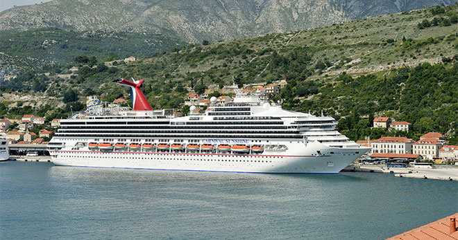 Carnival Sunshine, Carnival Cruise Line. SoloCruceros.com Carnival Sunshine, Carnival Cruise Line. SoloCruceros.com