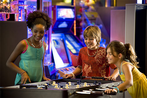 Niños y adolescentes, Celebrity Cruises. SoloCruceros.com Niños y adolescentes, Celebrity Cruises. SoloCruceros.com