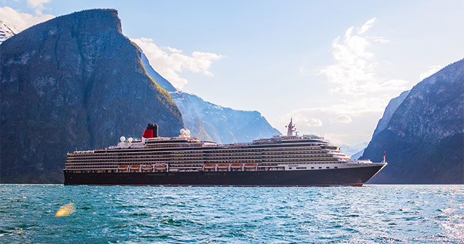 Queen Victoria, Cunard Line. SoloCruceros.com Queen Victoria, Cunard Line. SoloCruceros.com