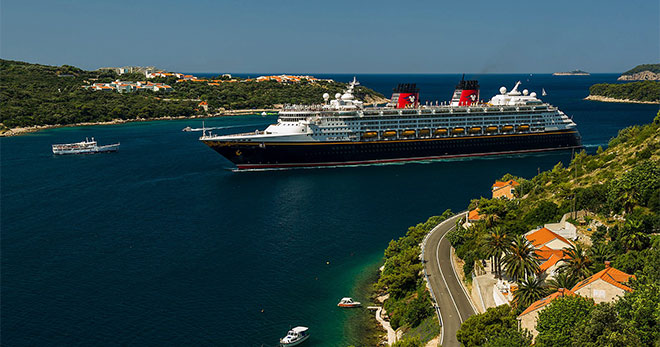 Disney Magic, Disney Cruise Line. SoloCruceros.com Disney Magic, Disney Cruise Line. SoloCruceros.com