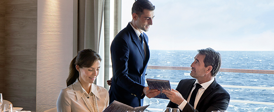 Tripulación y expertos en Ponant. SoloCruceros.com