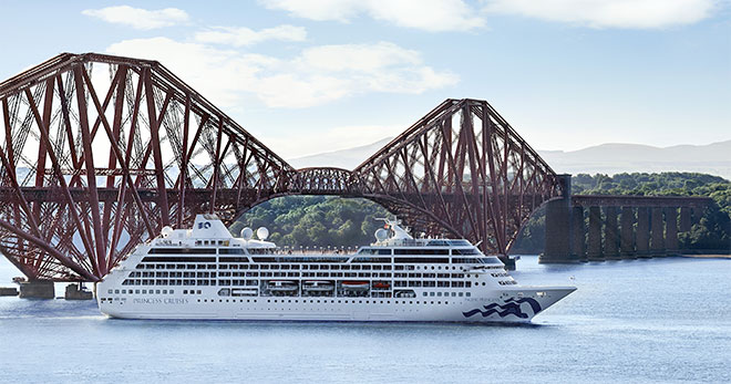 Pacific Princess, Princess Cruises. SoloCruceros.com Pacific Princess, Princess Cruises. SoloCruceros.com