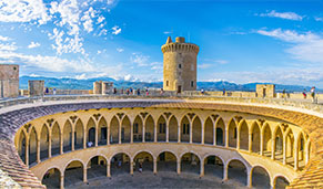 Castillo de Bellver, Mallorca, Islas Baleares. SoloCruceros.com Castillo de Bellver, Mallorca, Islas Baleares. SoloCruceros.com