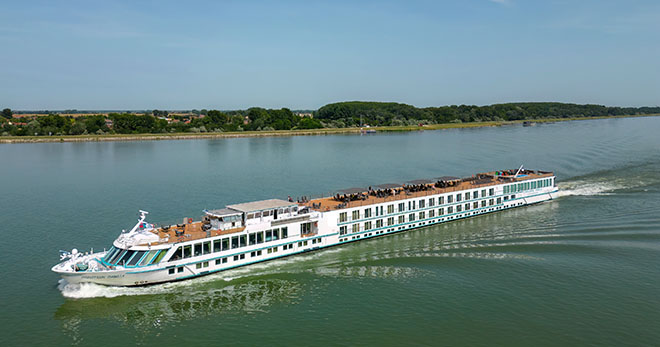 Naviera Lujo: Crucemundo. SoloCruceros.com