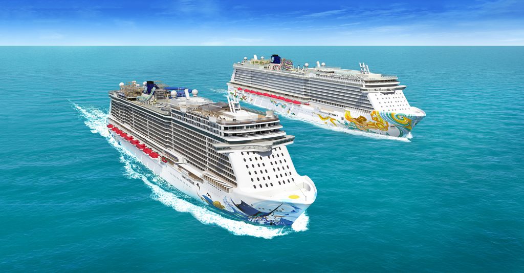 Crucero Todo Incluido: Imagen aérea de cruceros NCL surcando el mar