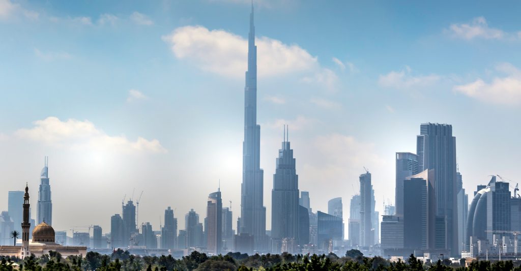 Fotografía del skyline de Dubai, escala perfecta de Crucero