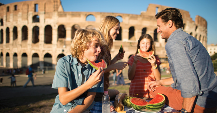 Familia-picnic-roma-europa-crucero