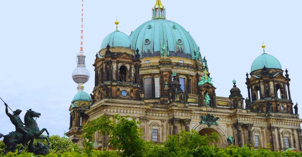 Fotografía de la catedral de Berlín, destino de crucero