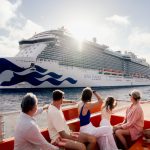 Como-Disfrutar-Escala-Crucero-Naviera-Princess-Familia-Lancha