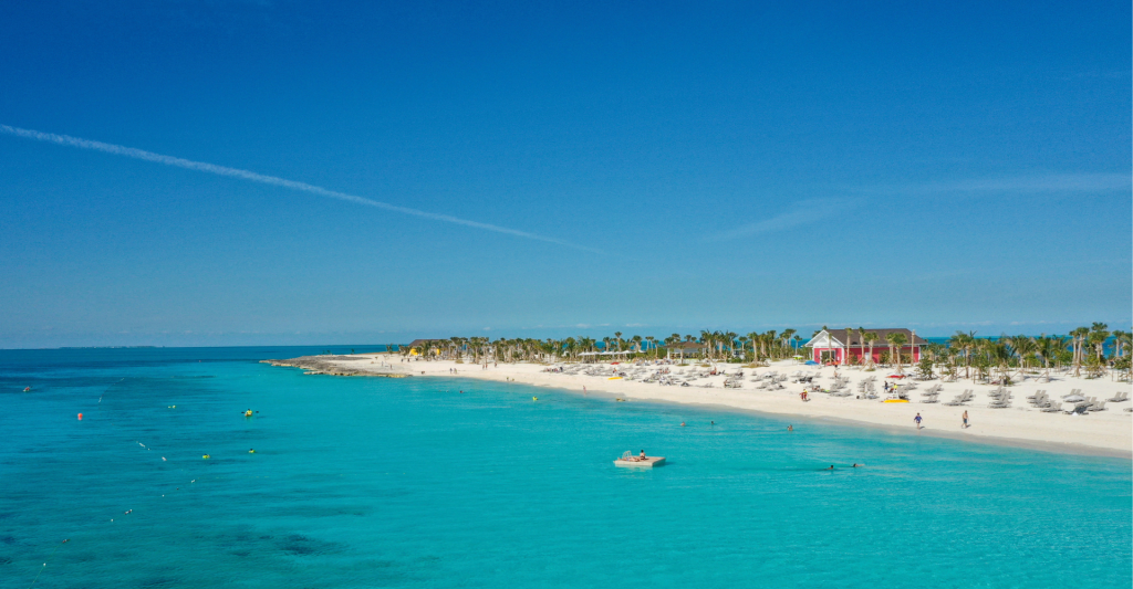 Playa paradisiaca en las Bahamas; destino de Crucero Imagen área de una playa paradisiaca en las Bahamas; destino perfecto para hacer una escala de Crucero