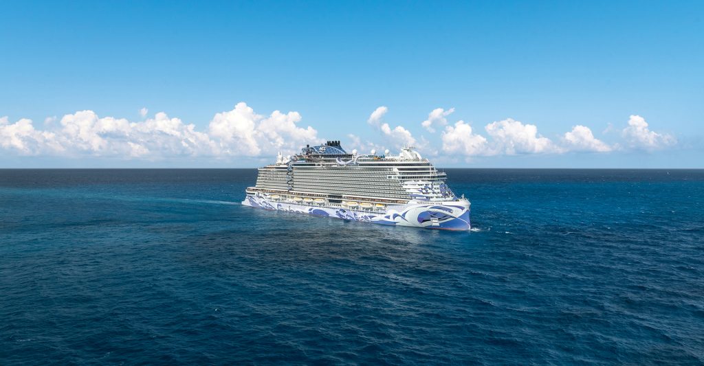 Norwegian Viva, uno de los barcos más modernos para descubrir Venecia y el Adriático Crucero de Norwegian Cruise Line navegando por el Mediterráneo rumbo a Venecia