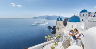 Escala-Crucero-Islas-Griegas-NCL-Santorini