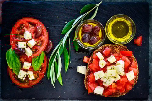 Dakos, plato típico griego. SoloCruceros.com Dakos, plato típico griego. SoloCruceros.com