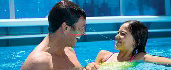 Con NCL 3º y 4º pasajero viajan gratis. SoloCruceros.com Con NCL 3º y 4º pasajero viajan gratis. SoloCruceros.com