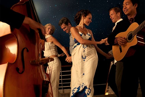 Música y conversación, Observation Bar. SoloCruceros.com